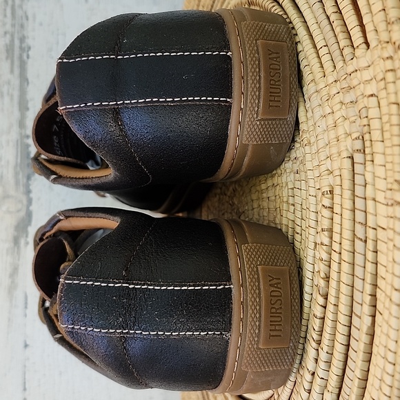 NWOT THURSDAY BOOT CO. PREMIER LOW TOP WOMEN'S LEATHER SNEAKER - Picture 3 of 10